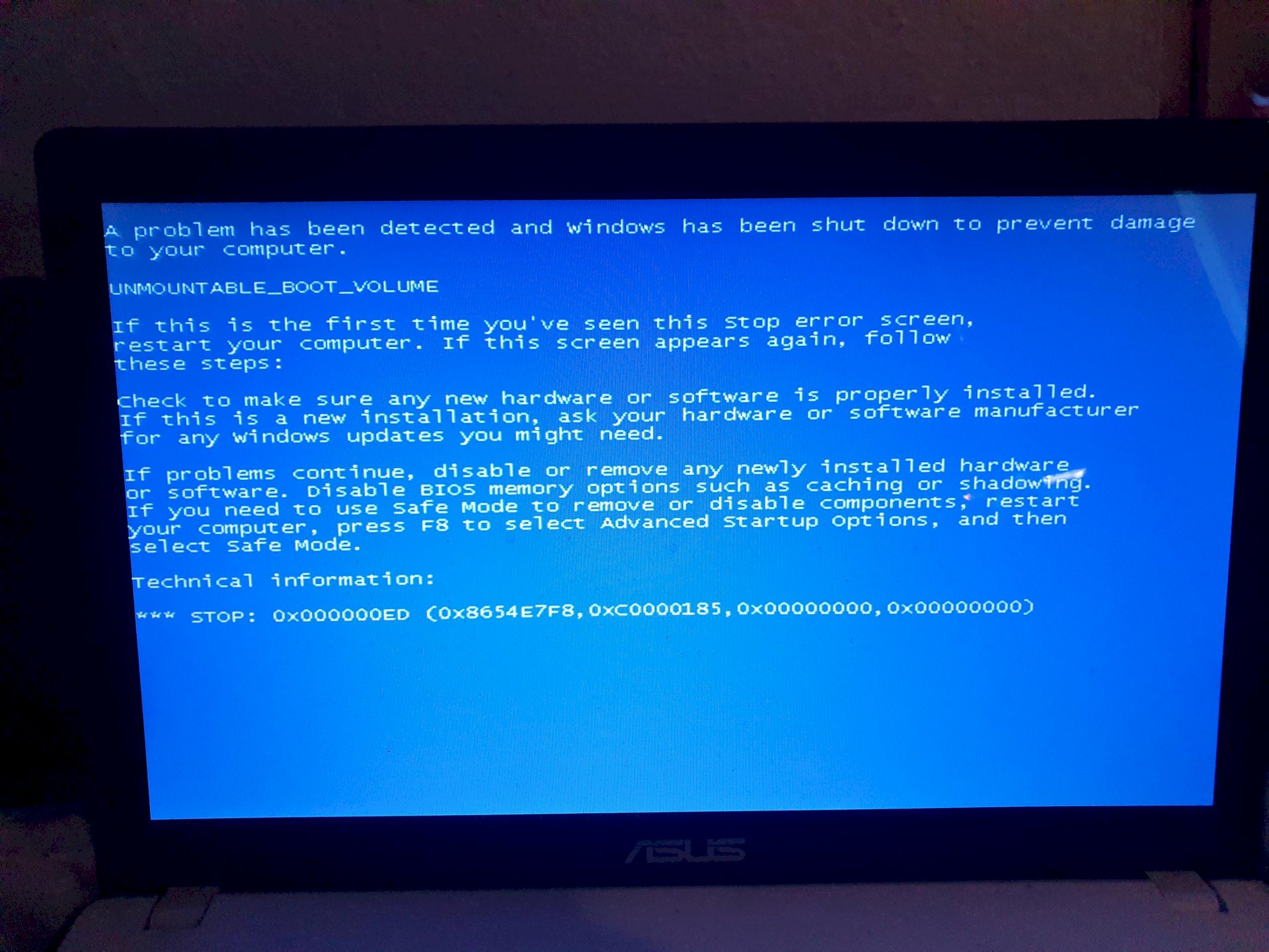 Laptop with win 7 does not want to go do what