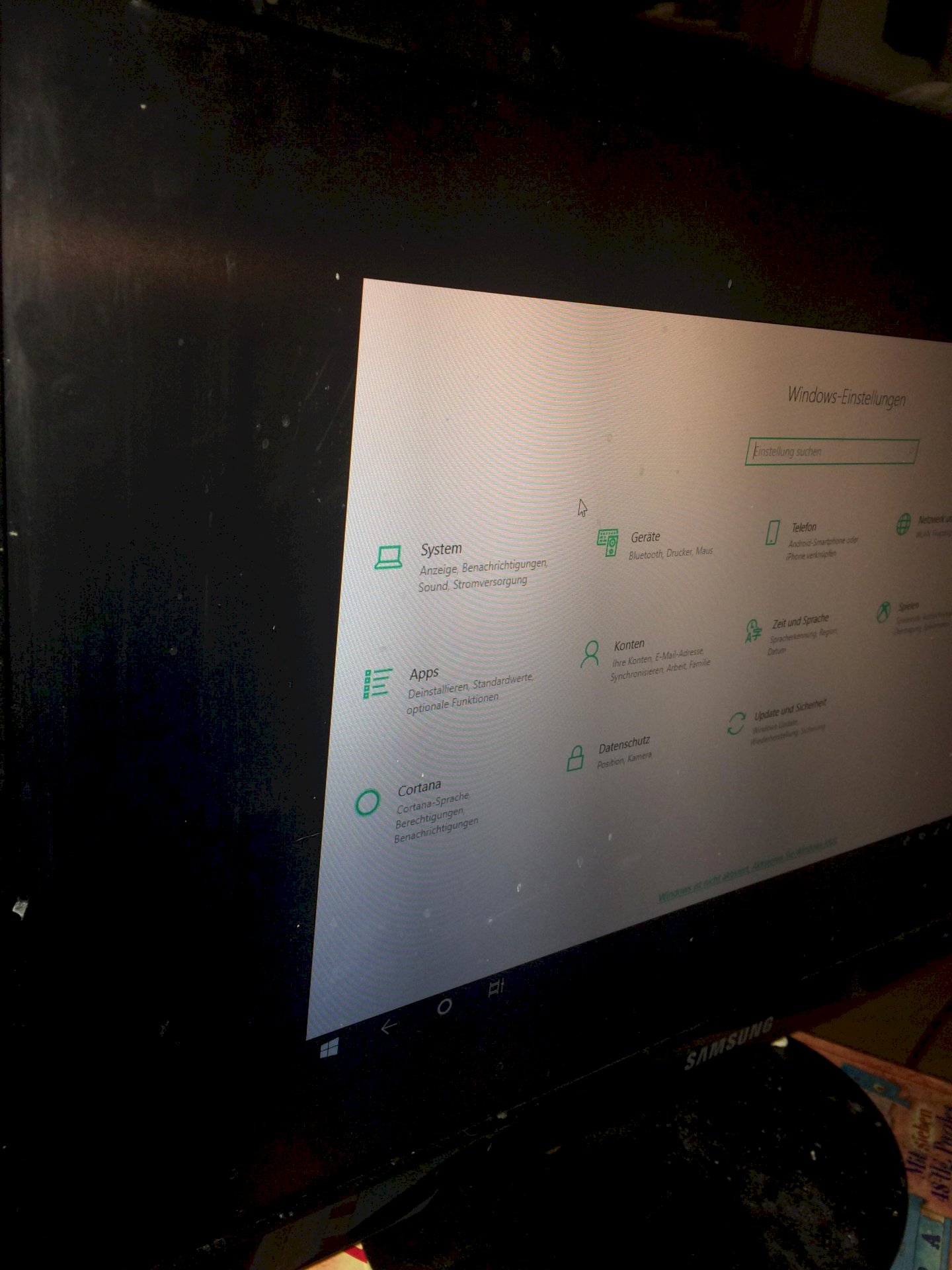 Laptop connected to monitor via hdmi, how do I get rid of the edge