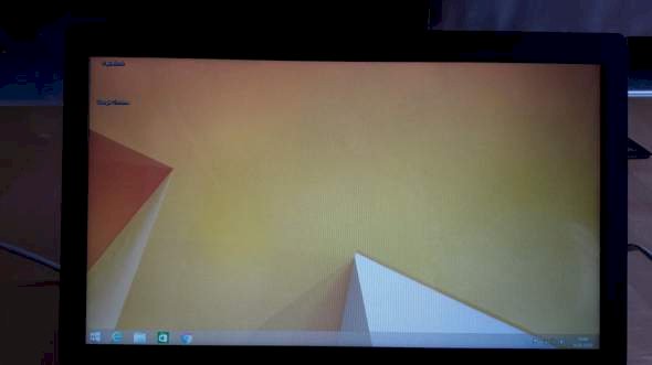 Win 8 does not display icons and does not let me into the start menu