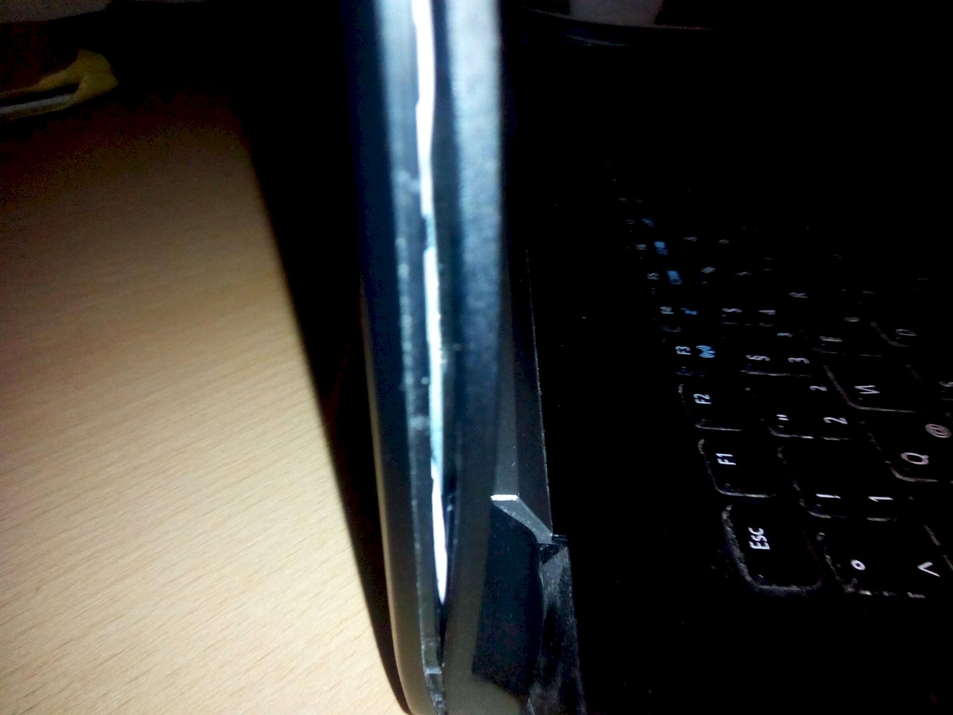 Laptop frame comes loose