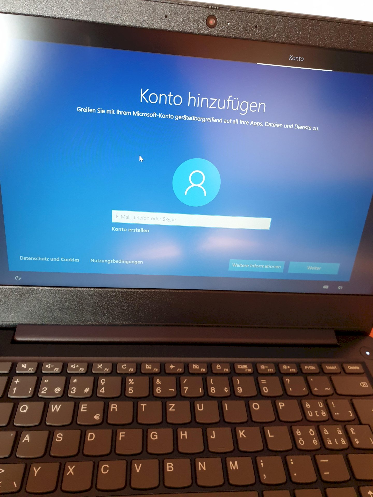 Set up a laptop without a Microsoft account