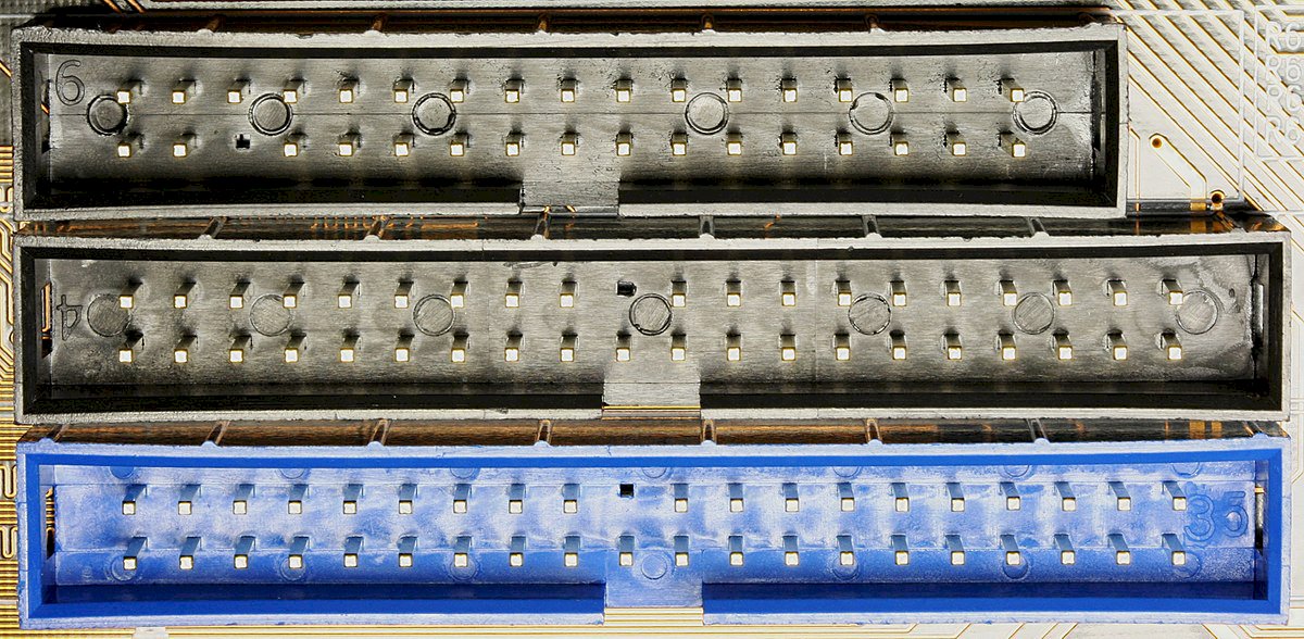 What are the old big hard disks from the pc called without sata connection