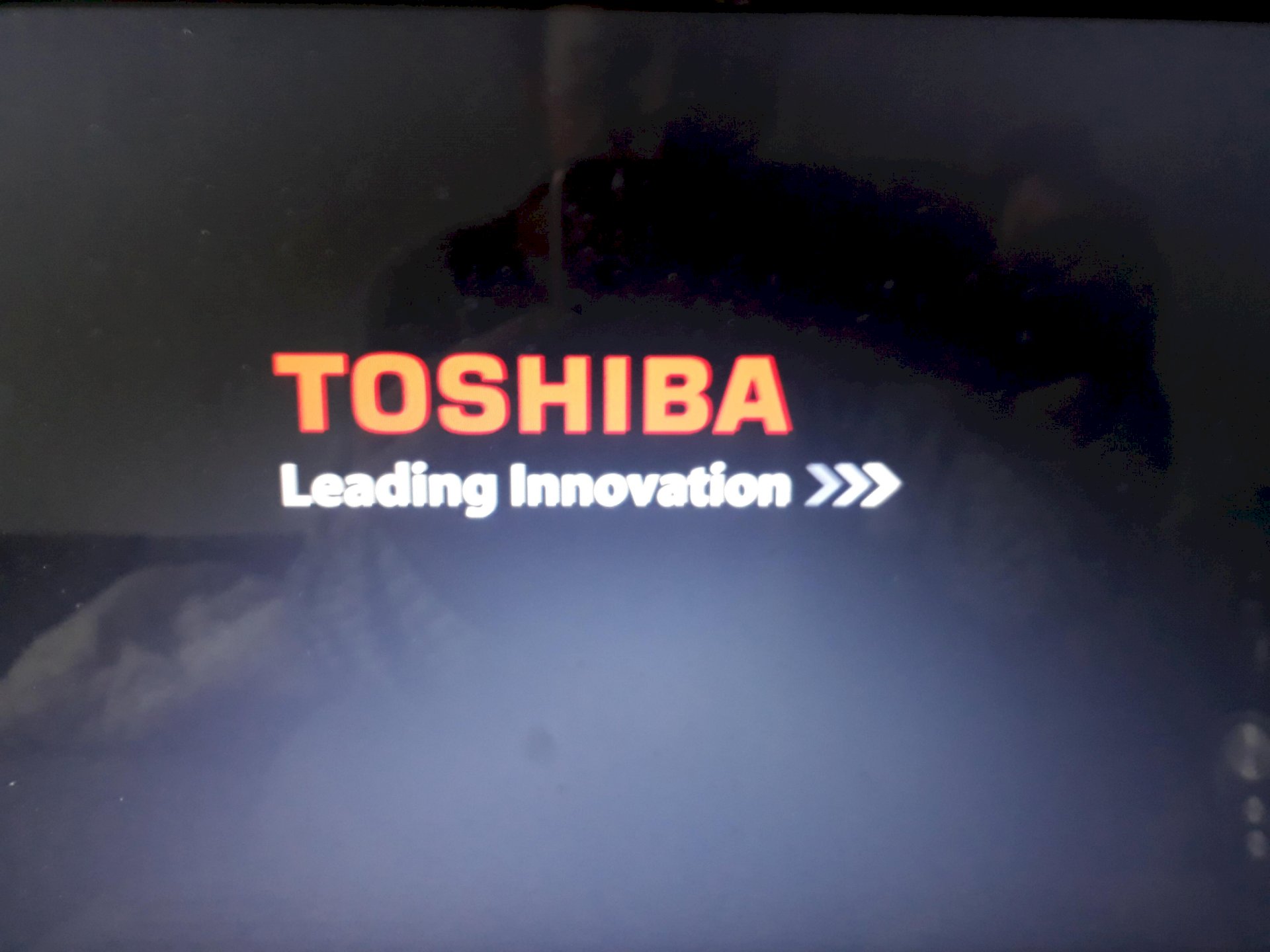 What do I have to do so that the Toshiba Satellite 940U -100 continues to boot from the loading screen read context - 1