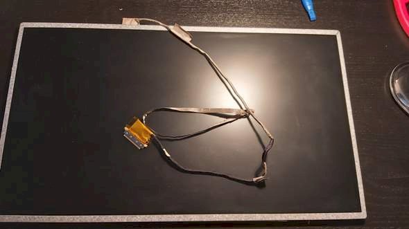 Replace monitor cable - 1