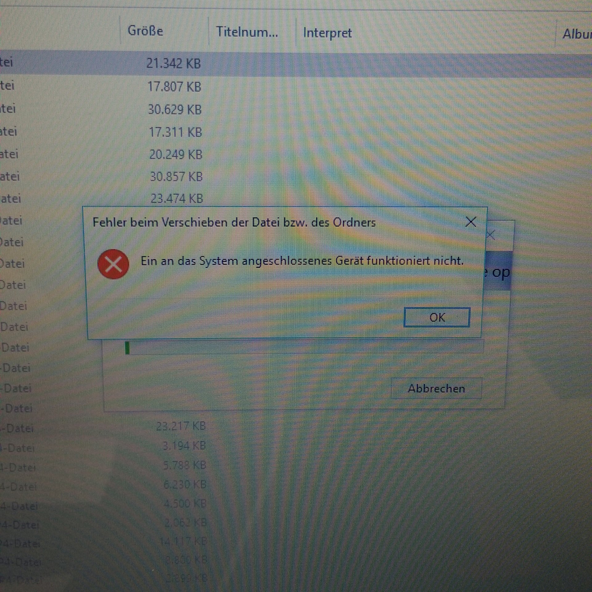 Transferring images to a laptop is not possible