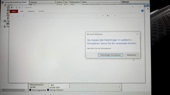 USB stick does not work. Please help me quickly Maybe not assigned partition