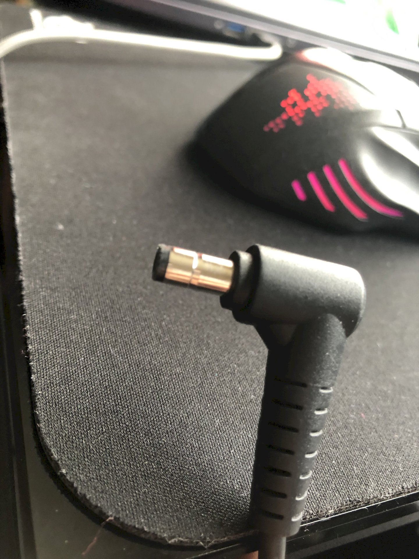 What is this connector MSI GS70 - 1