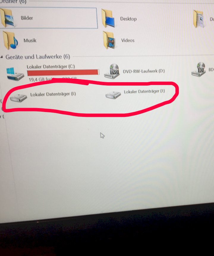 Internal hard drive is not recognized externally