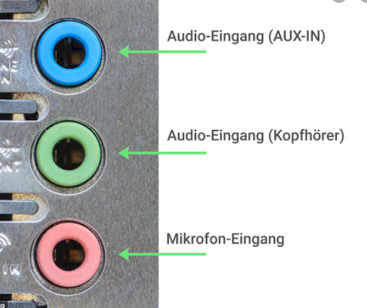 Where to plug the microphone Iukus PC microphone