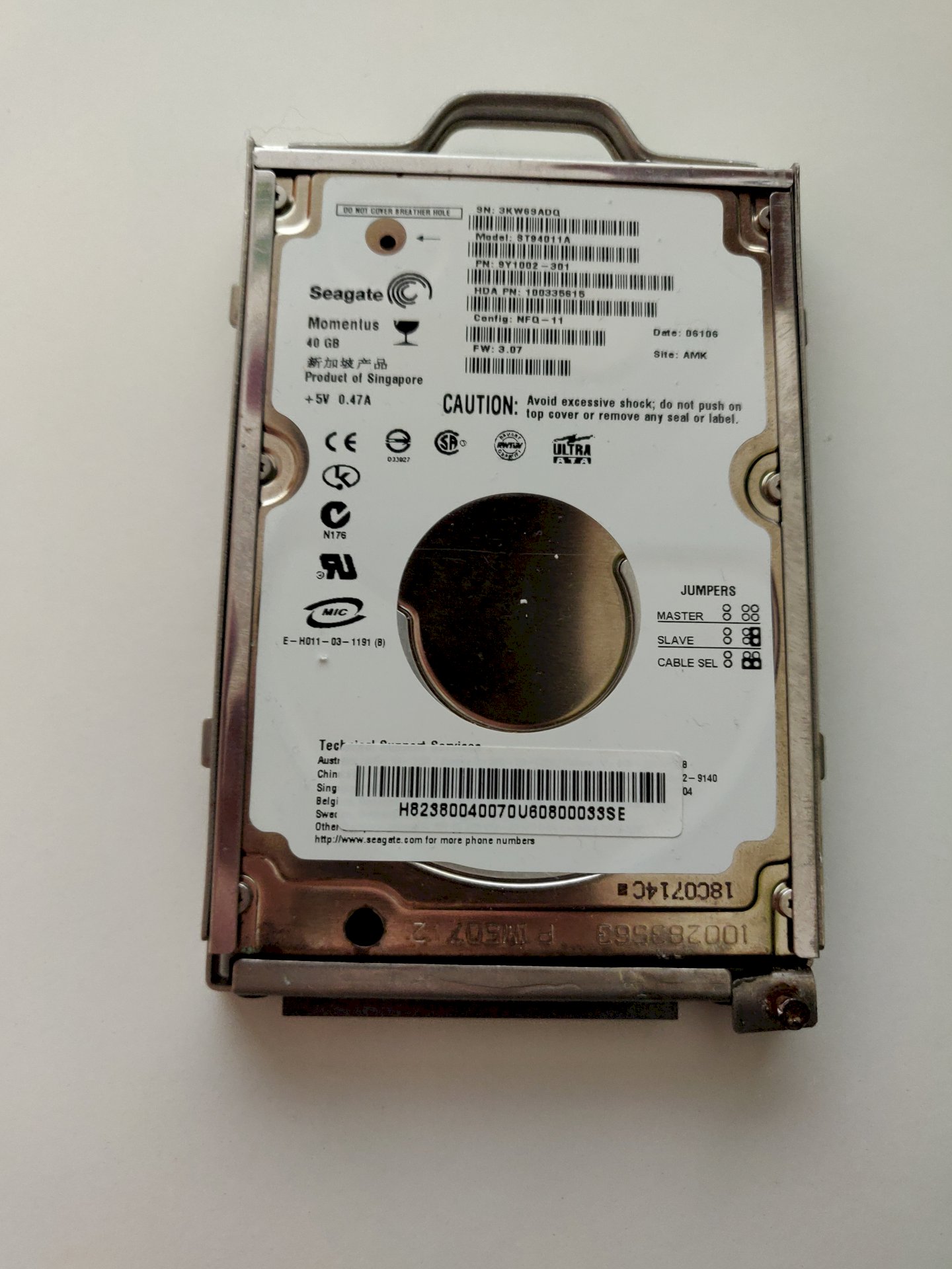 Is there an adapter for buying this old laptop hard drive
