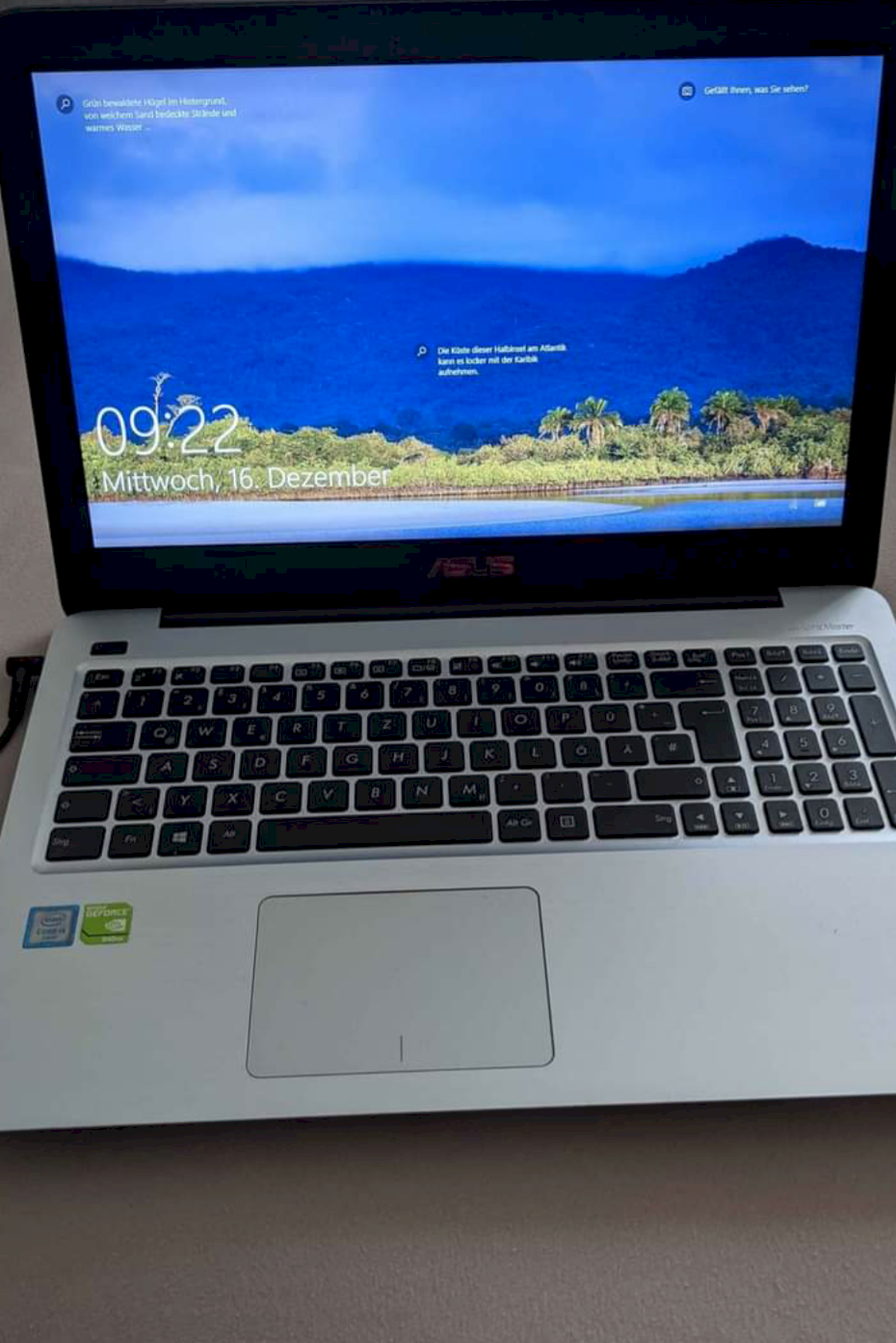 How much is this laptop worth - 1