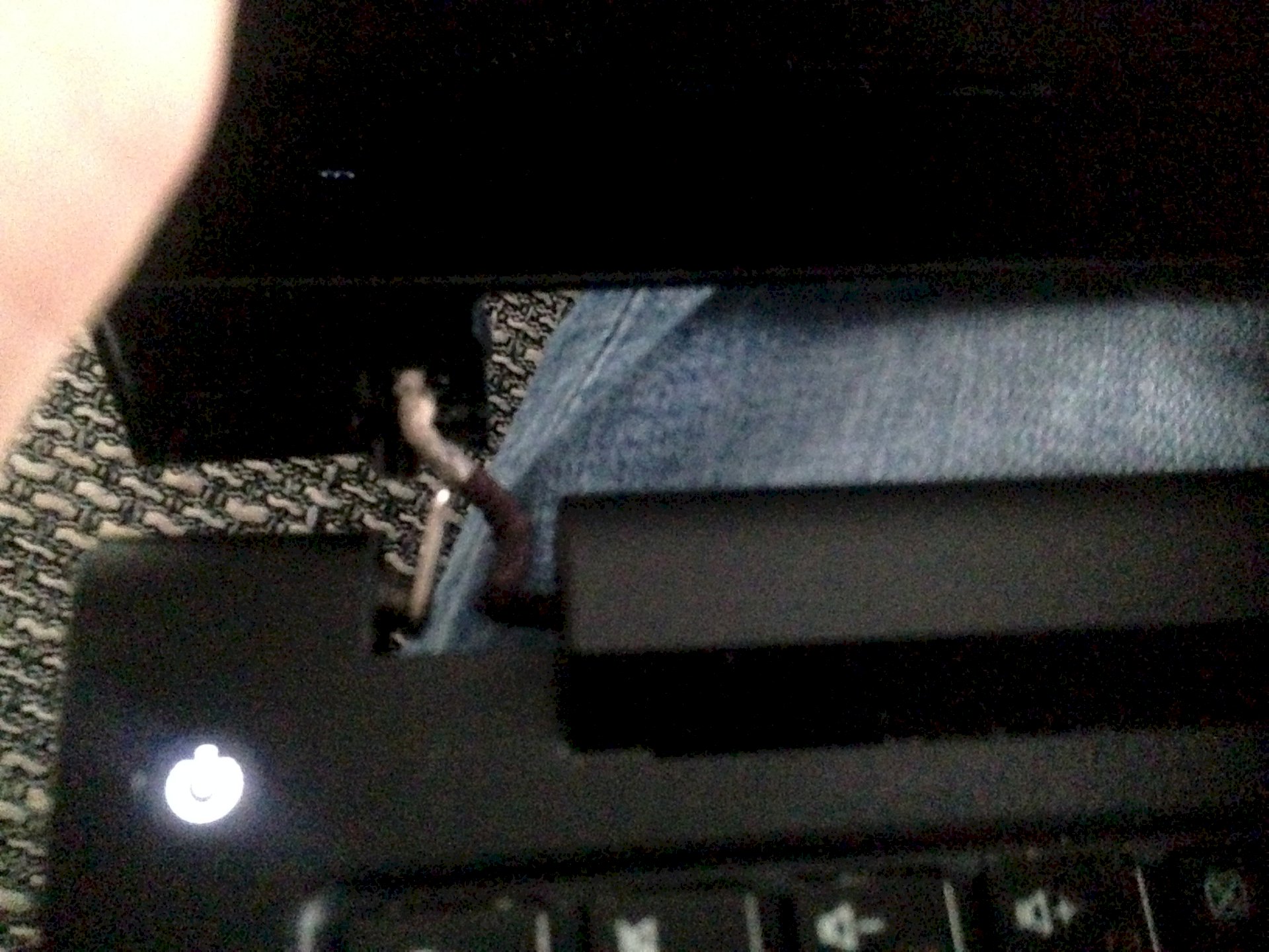 Laptop: Hinges broken and cables ripped, what can I do - 1
