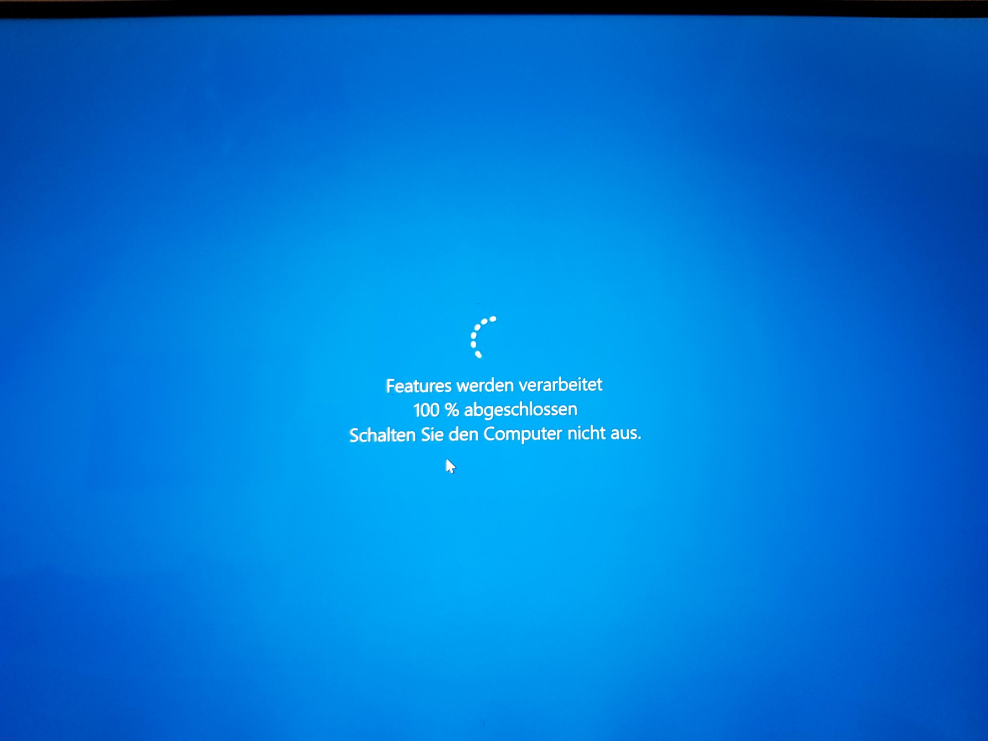 This has been going on for a good 20 minutes picture below . I do not know how to shut down the laptop or restart it. Does somebody has any idea