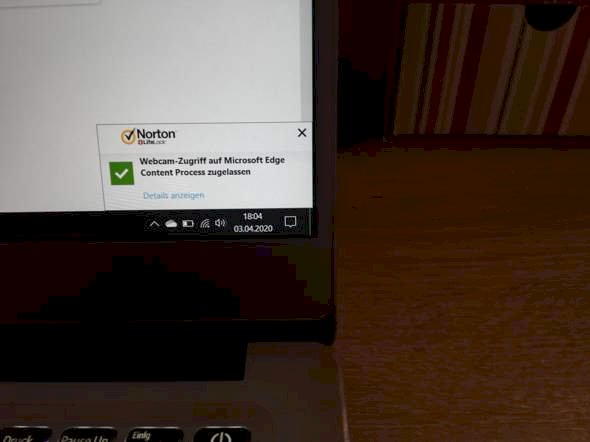 Message on the laptop