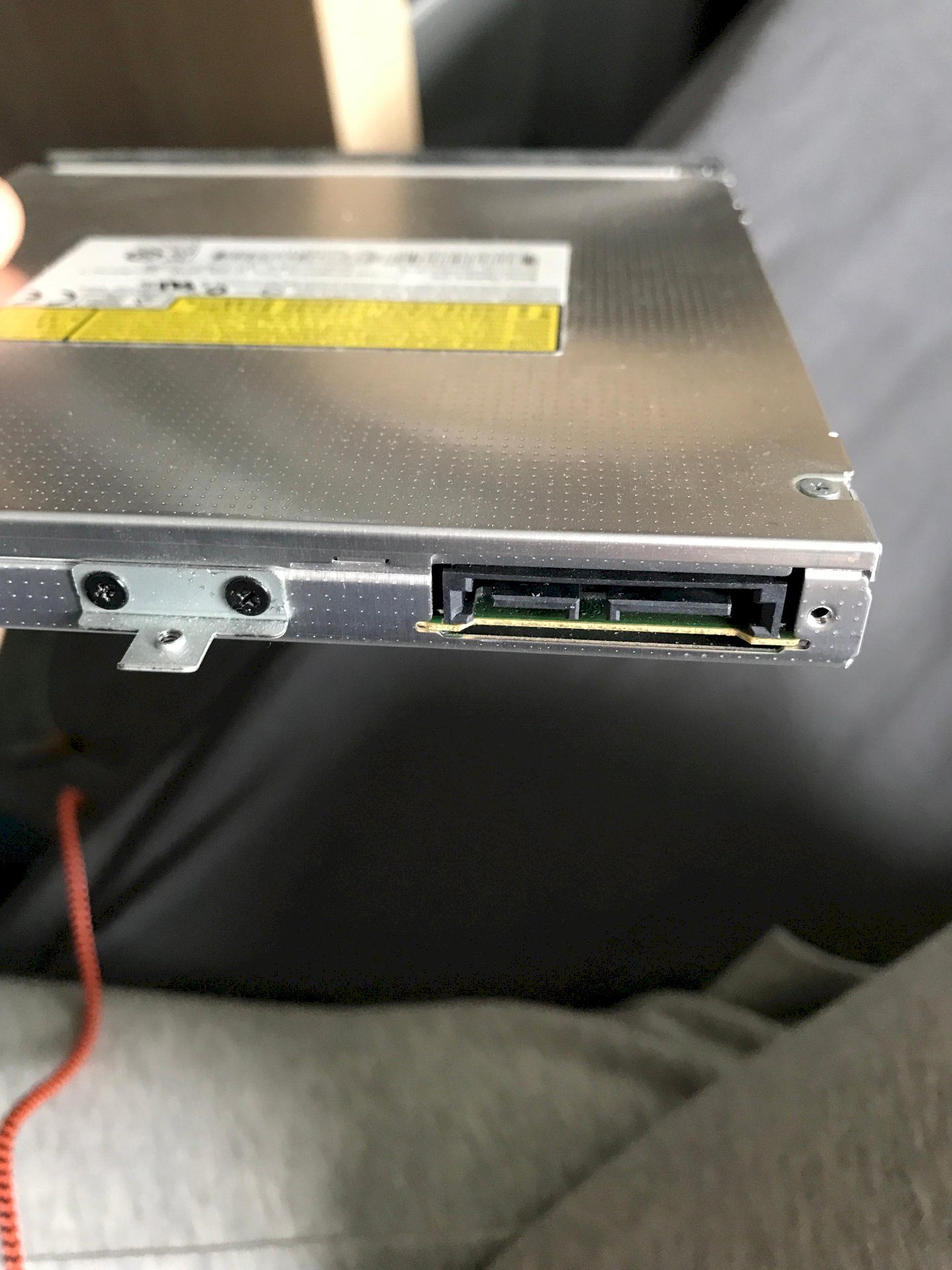 Is there a cd dvd drive adapter to usb