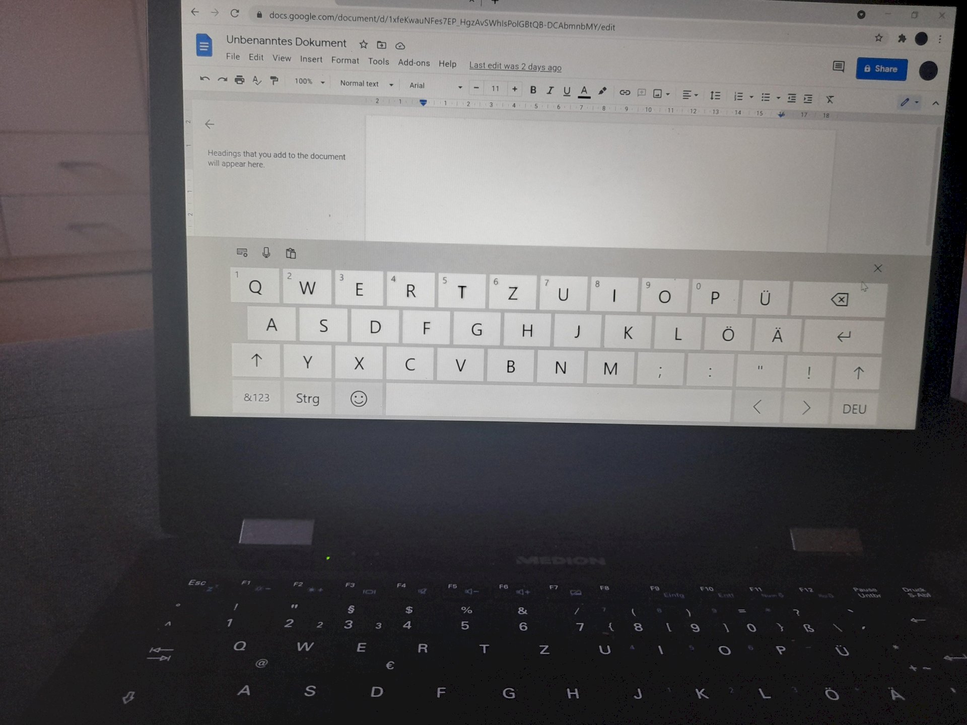 Since update of notebook pop up keyboard with photo