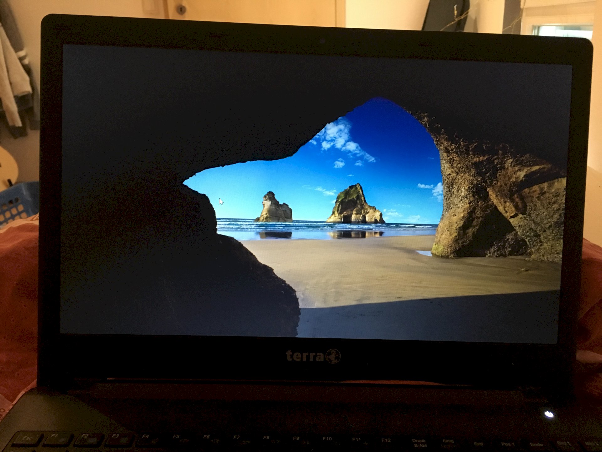 Laptop Does Not Display Login Page